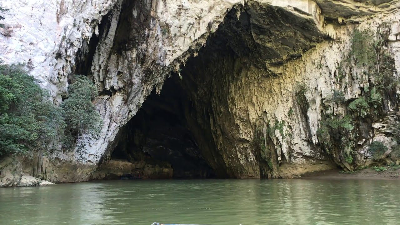 Le Lac de Ba Be:  Un Joyau Naturel du Vietnam