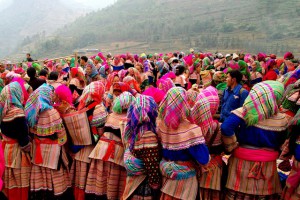 Voyage Vietnam Nord - Couleurs du Marché de l’Amour Khau Vai ( une fois par an)