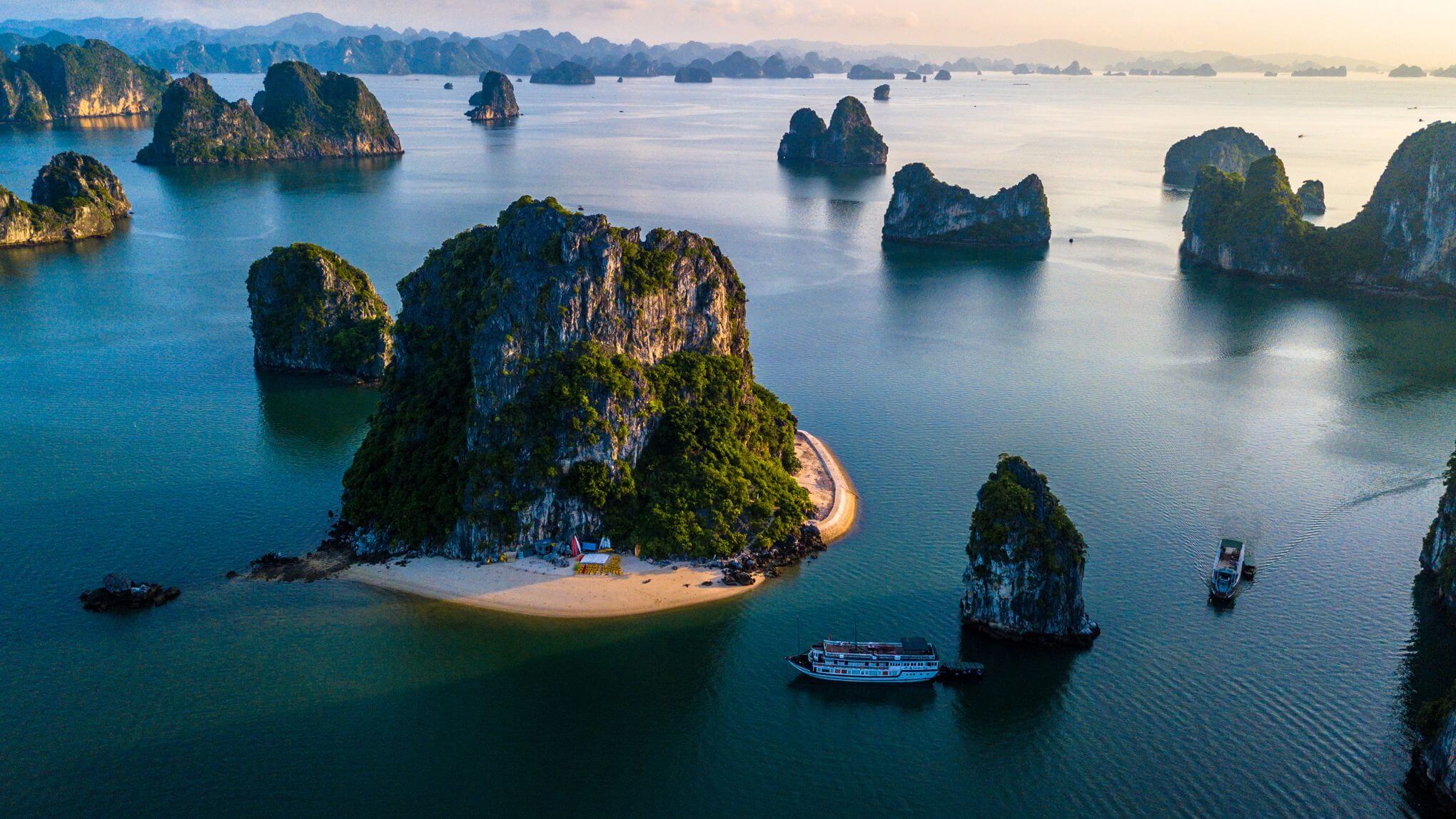 croisiere-en-baie-dhalong-sur-victory-stars-2-jours-1