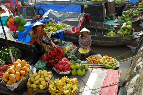 <strong>Délectez-vous au marché flottant de Cai Rang pendant votre aventure au Vietnam</strong>