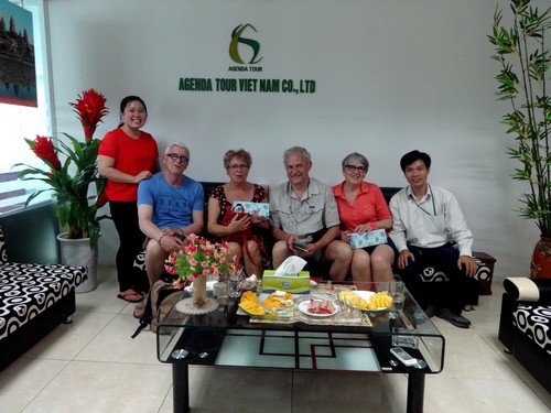 Bienvenue de nos clients à notre agence à Hanoi, Vietnam