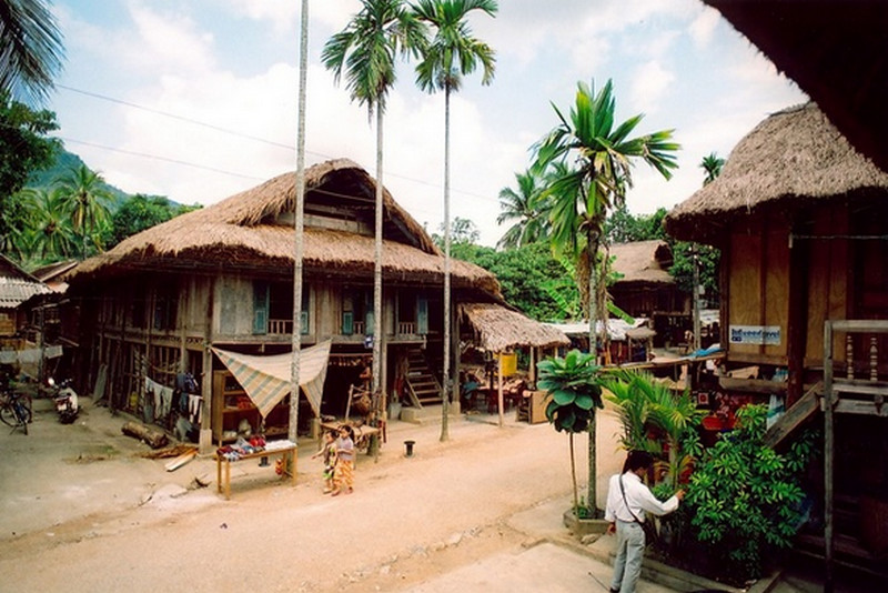 Mai Chau et les spectacles locaux  Une immersion culturelle inoubliable