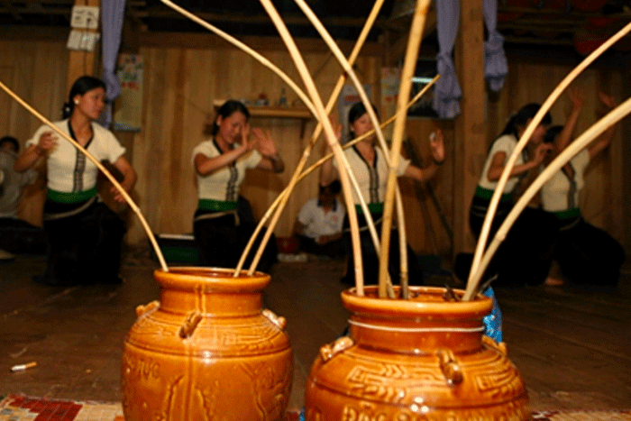 Mai Chau et les spectacles locaux  Une immersion culturelle inoubliable