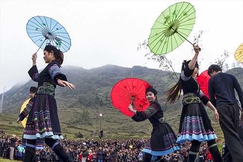 Mai Chau et les spectacles locaux  Une immersion culturelle inoubliable