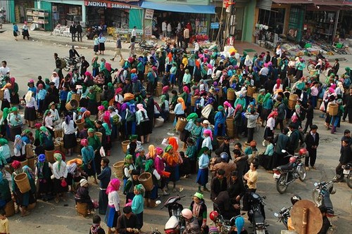 La Foire ( Le Marché) de Dong Van - identité culturelle de hauts plateaux du Nord Vietnam